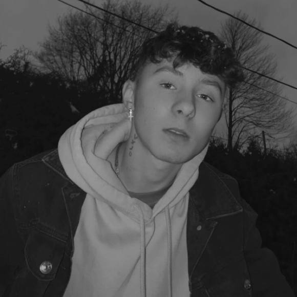 Meet your Posher, Michael - Picture 1 of 1